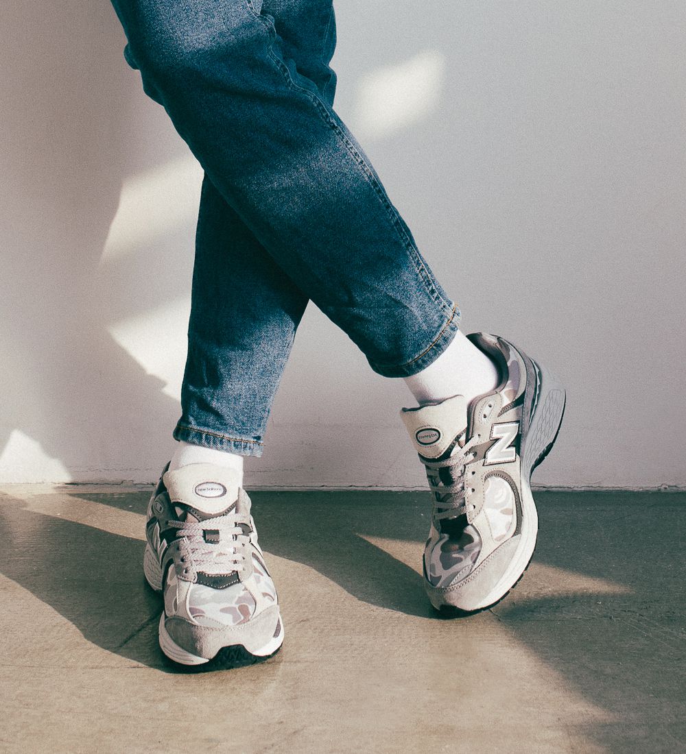 BAPE X NEW BALANCE 2002R